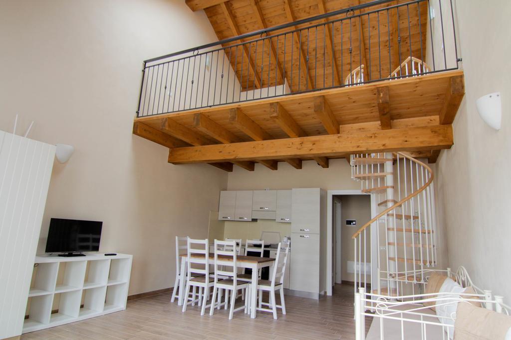 Agriturismo Cascina Della Fontana Lodi Ruang foto