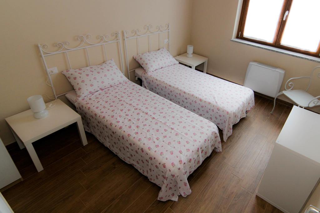 Agriturismo Cascina Della Fontana Lodi Ruang foto