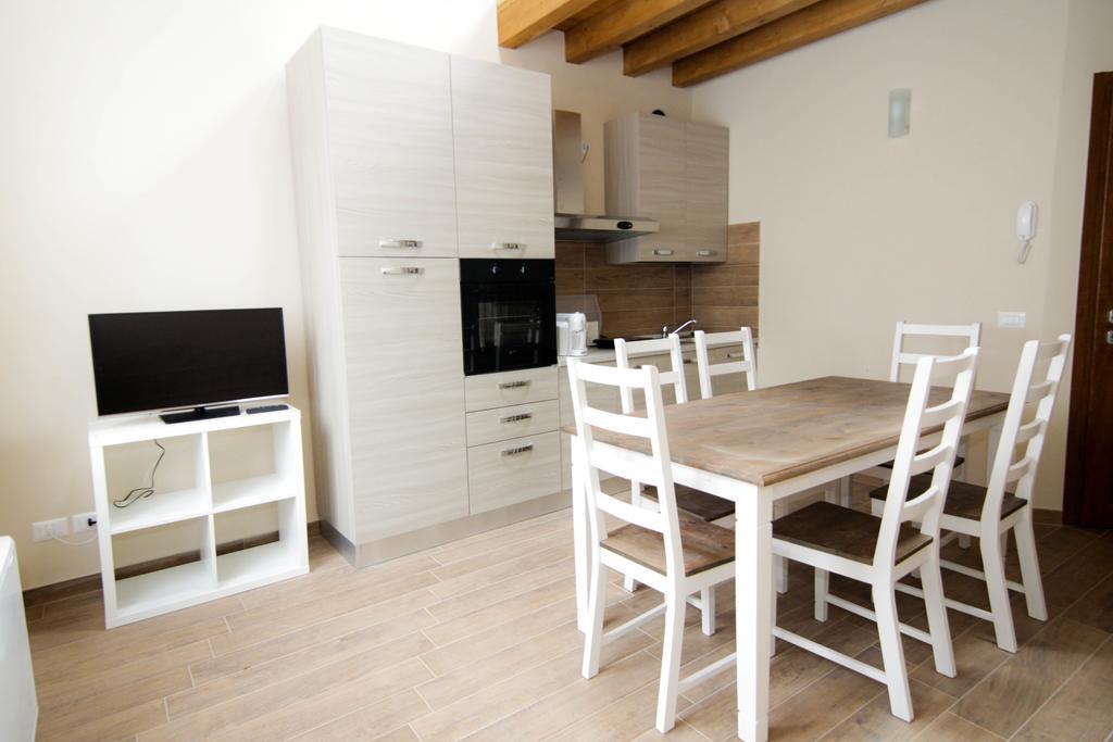 Agriturismo Cascina Della Fontana Lodi Ruang foto