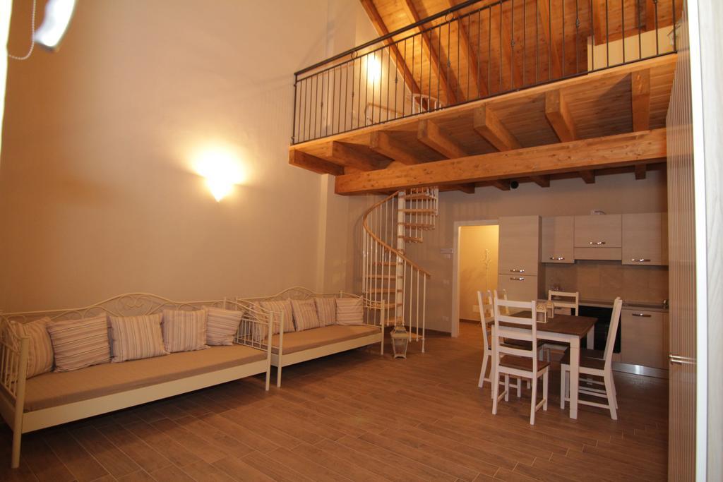 Agriturismo Cascina Della Fontana Lodi Ruang foto